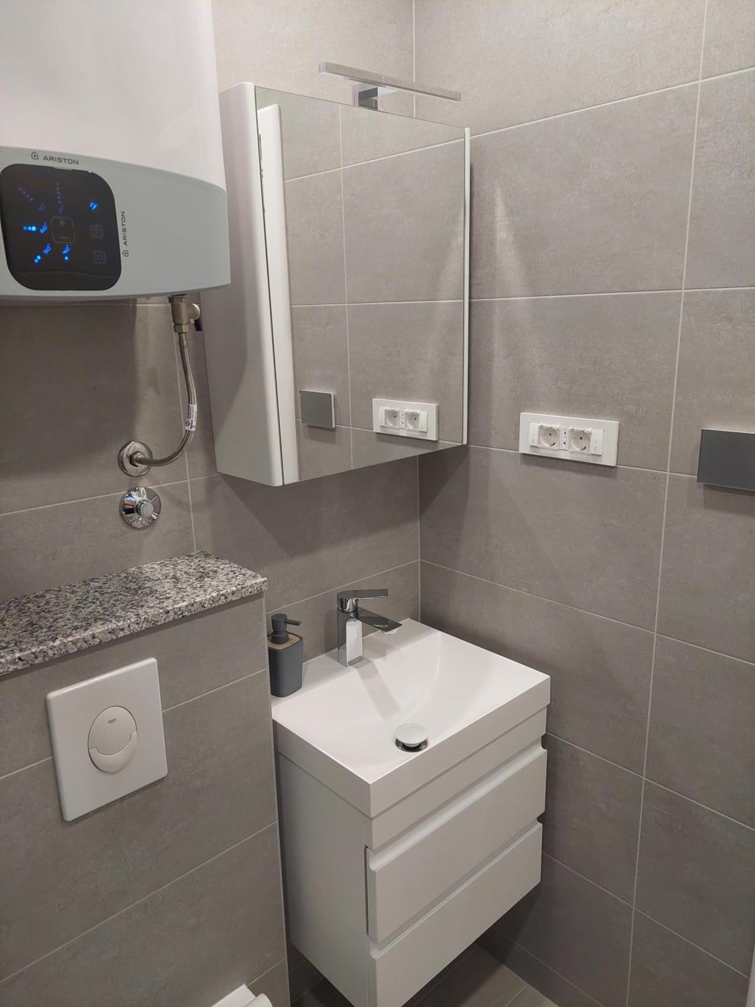 Apartman Njavro Podgora Exterior foto